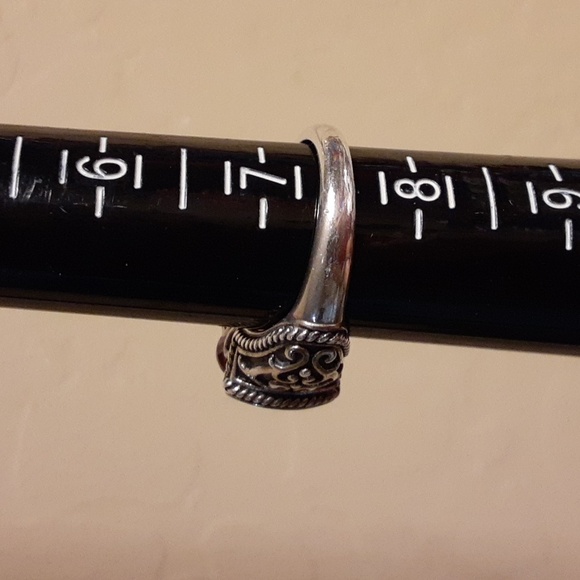 925 Artisan Crafted Citrine Ring. PRICE IS FIRM. - Picture 5 of 8